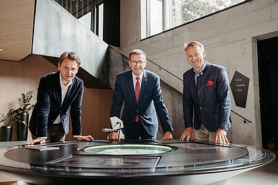 V. l.: Andreas Winkelhofer (Geschäftsführer Oberösterreich Tourismus), Landesrat Markus Achleitner und Werner Pamminger (Geschäftsführer Business Upper Austria)